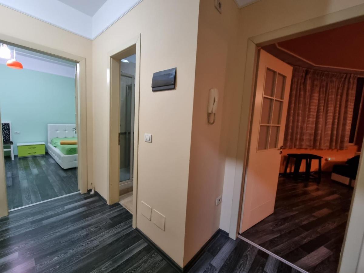 Moonshine Apartament ティラナ エクステリア 写真